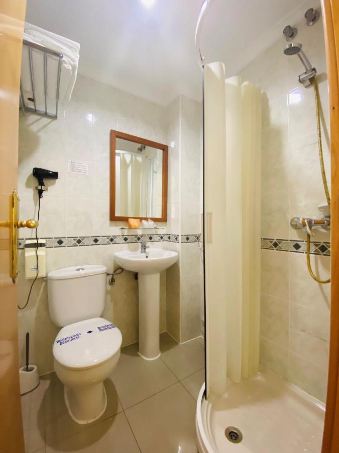 Hostal L'Anfora Денія Екстер'єр фото
