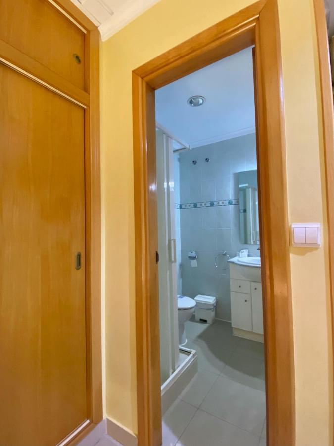 Hostal L'Anfora Денія Екстер'єр фото